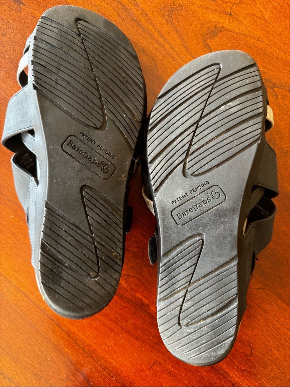 BareTraps Aster Sandals Size 9.5 Excellent Condition black & gray - Picture 5 of 8